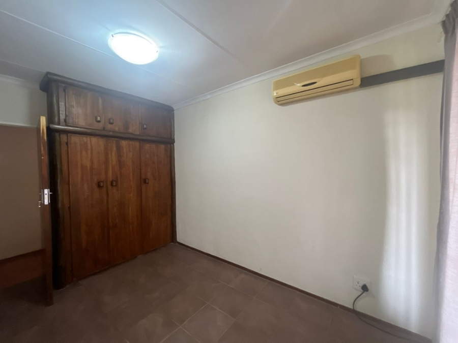 2 Bedroom Property for Sale in Hesteapark Gauteng