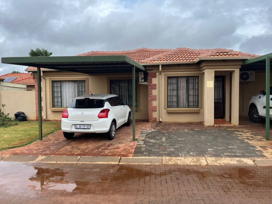 2 Bedroom Property for Sale in Hesteapark Gauteng