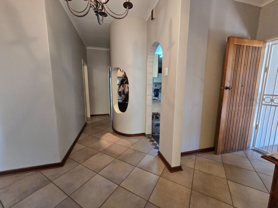 4 Bedroom Property for Sale in Magalieskruin Gauteng