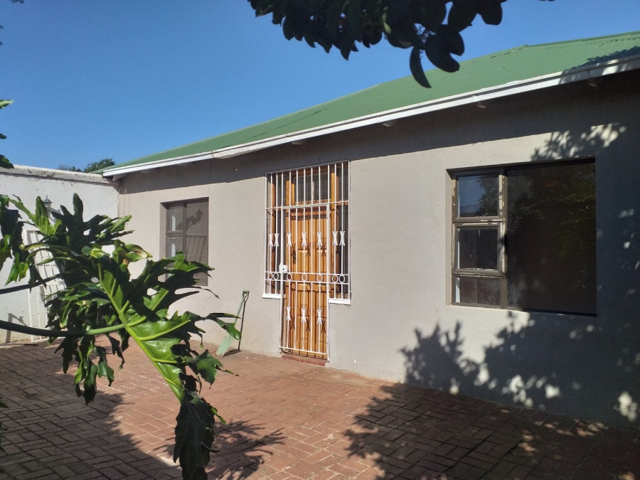 2 Bedroom Property for Sale in Westdene Gauteng