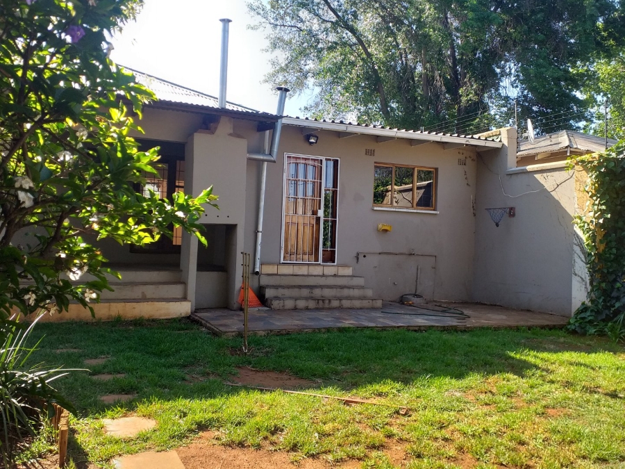 2 Bedroom Property for Sale in Westdene Gauteng