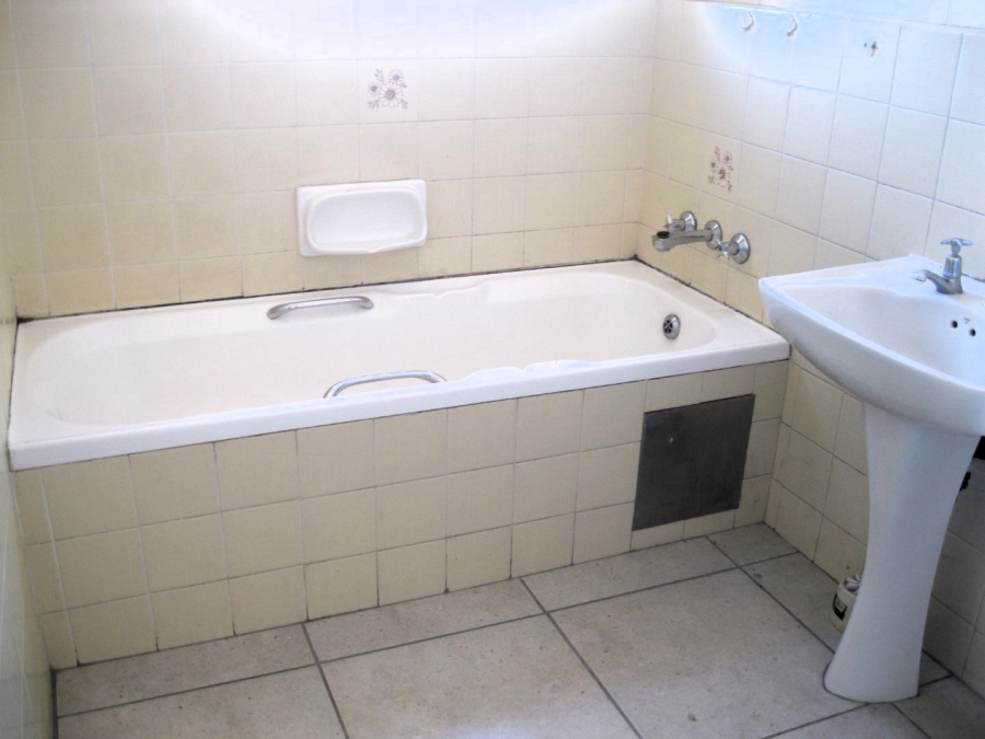 To Let 1 Bedroom Property for Rent in Wonderboom South Gauteng