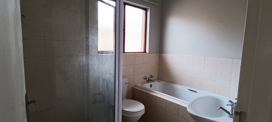 To Let 2 Bedroom Property for Rent in Carlswald Gauteng