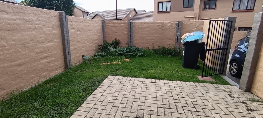 To Let 2 Bedroom Property for Rent in Carlswald Gauteng