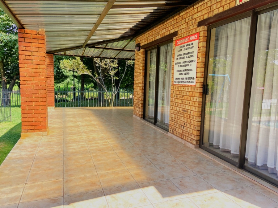 To Let 2 Bedroom Property for Rent in Weltevreden Park Gauteng