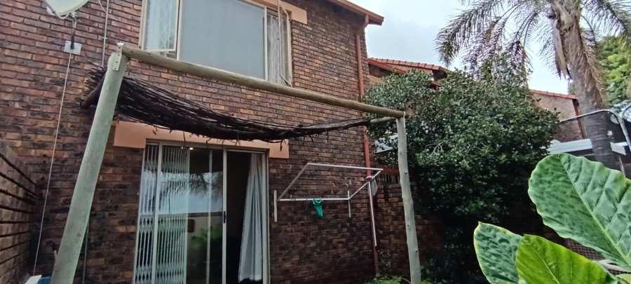 To Let 2 Bedroom Property for Rent in Hennopspark Gauteng