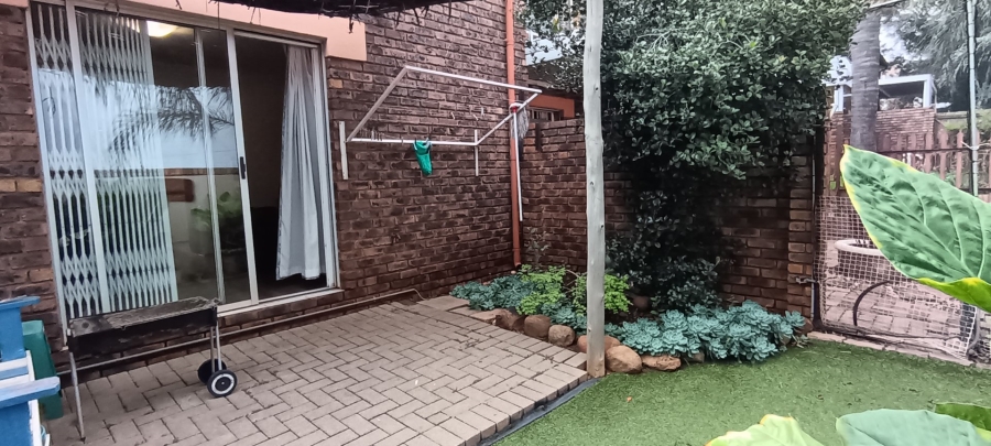 To Let 2 Bedroom Property for Rent in Hennopspark Gauteng