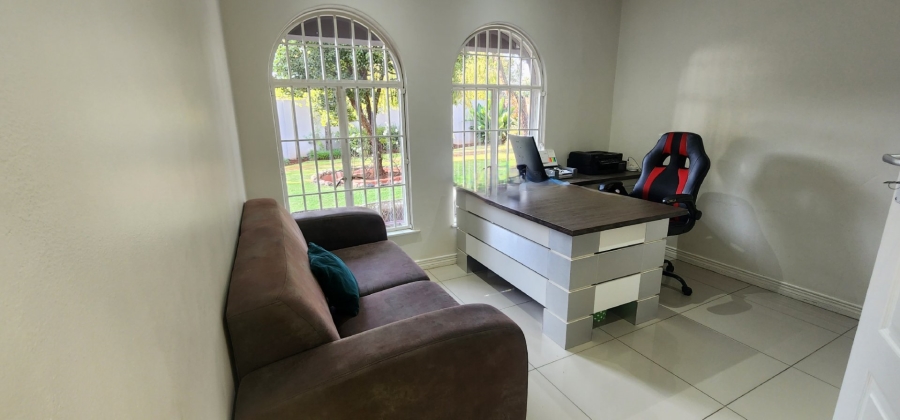 5 Bedroom Property for Sale in Christoburg Gauteng