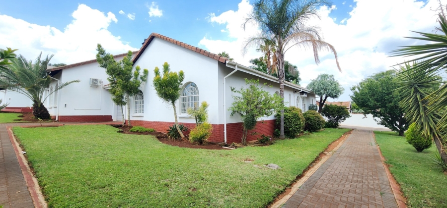 4 Bedroom Property for Sale in Erasmia Gauteng