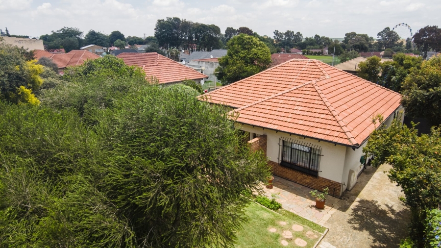 3 Bedroom Property for Sale in Robertsham Gauteng