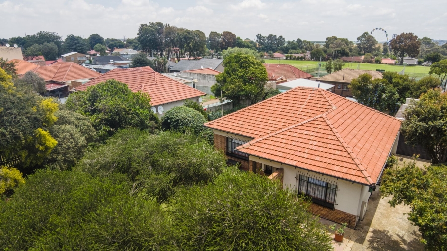 3 Bedroom Property for Sale in Robertsham Gauteng