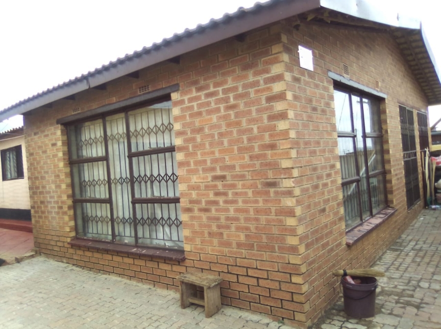 2 Bedroom Property for Sale in Kaalfontein Gauteng