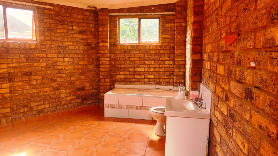 4 Bedroom Property for Sale in Chantelle Gauteng