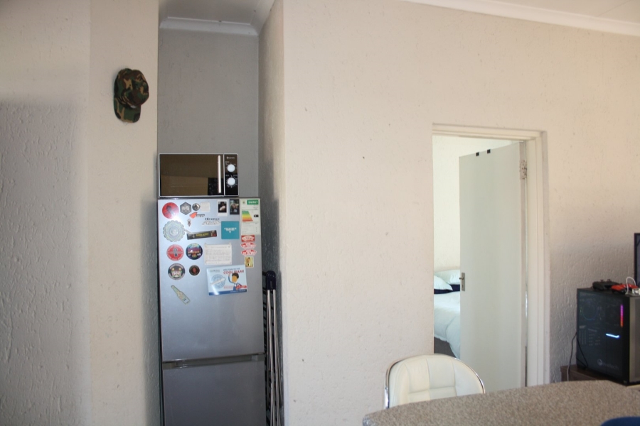 1 Bedroom Property for Sale in Paulshof Gauteng