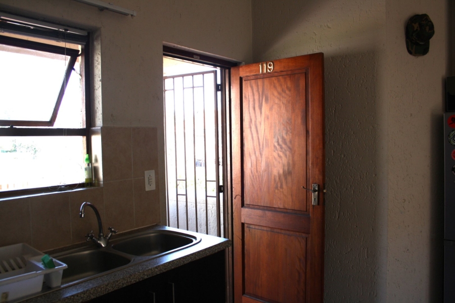 1 Bedroom Property for Sale in Paulshof Gauteng