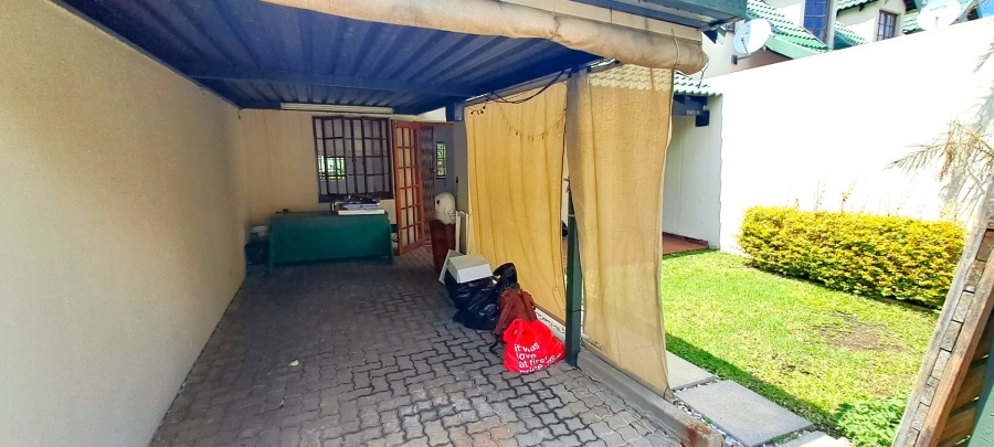 To Let 3 Bedroom Property for Rent in Halfway Gardens Gauteng