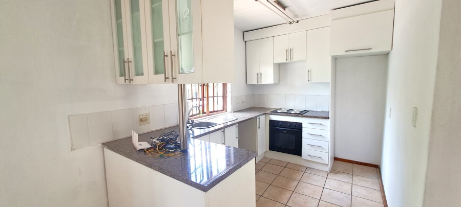 To Let 3 Bedroom Property for Rent in Halfway Gardens Gauteng