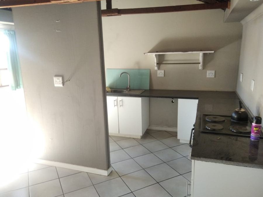  Bedroom Property for Sale in Lusthof Gauteng