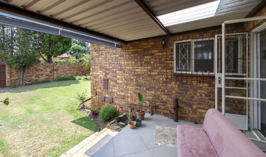 2 Bedroom Property for Sale in Eden Glen Gauteng