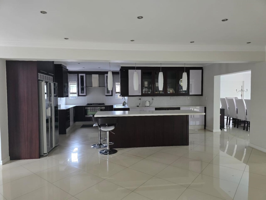 To Let 5 Bedroom Property for Rent in Aspen Hills Gauteng