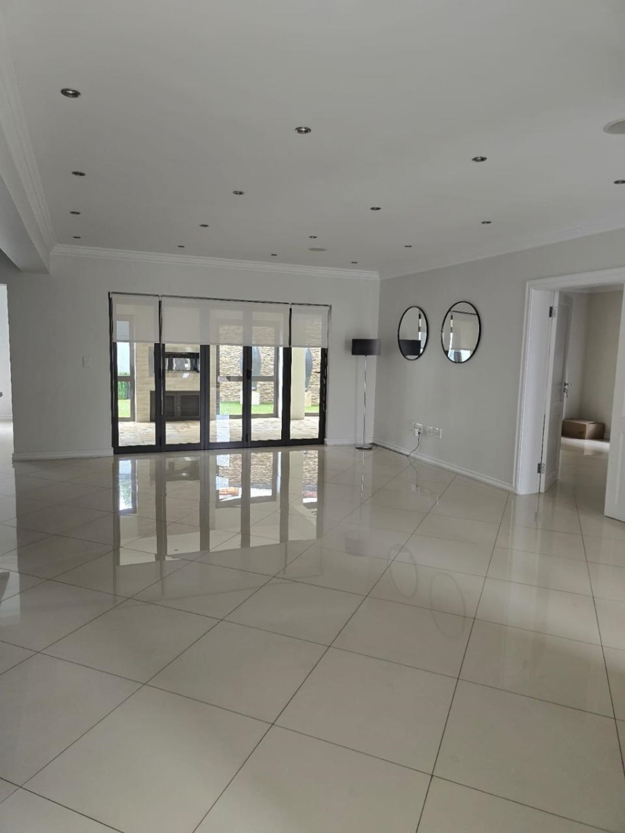 To Let 5 Bedroom Property for Rent in Aspen Hills Gauteng