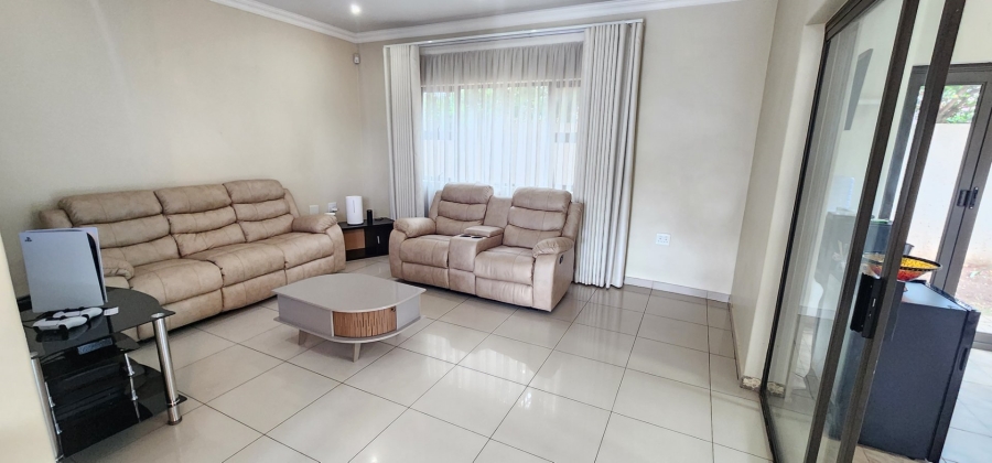 3 Bedroom Property for Sale in Raslouw Manor Gauteng