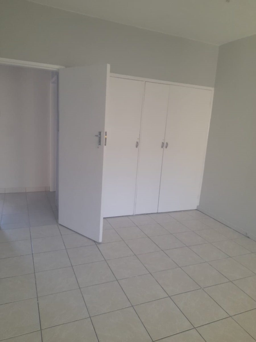 2 Bedroom Property for Sale in Muckleneuk Gauteng