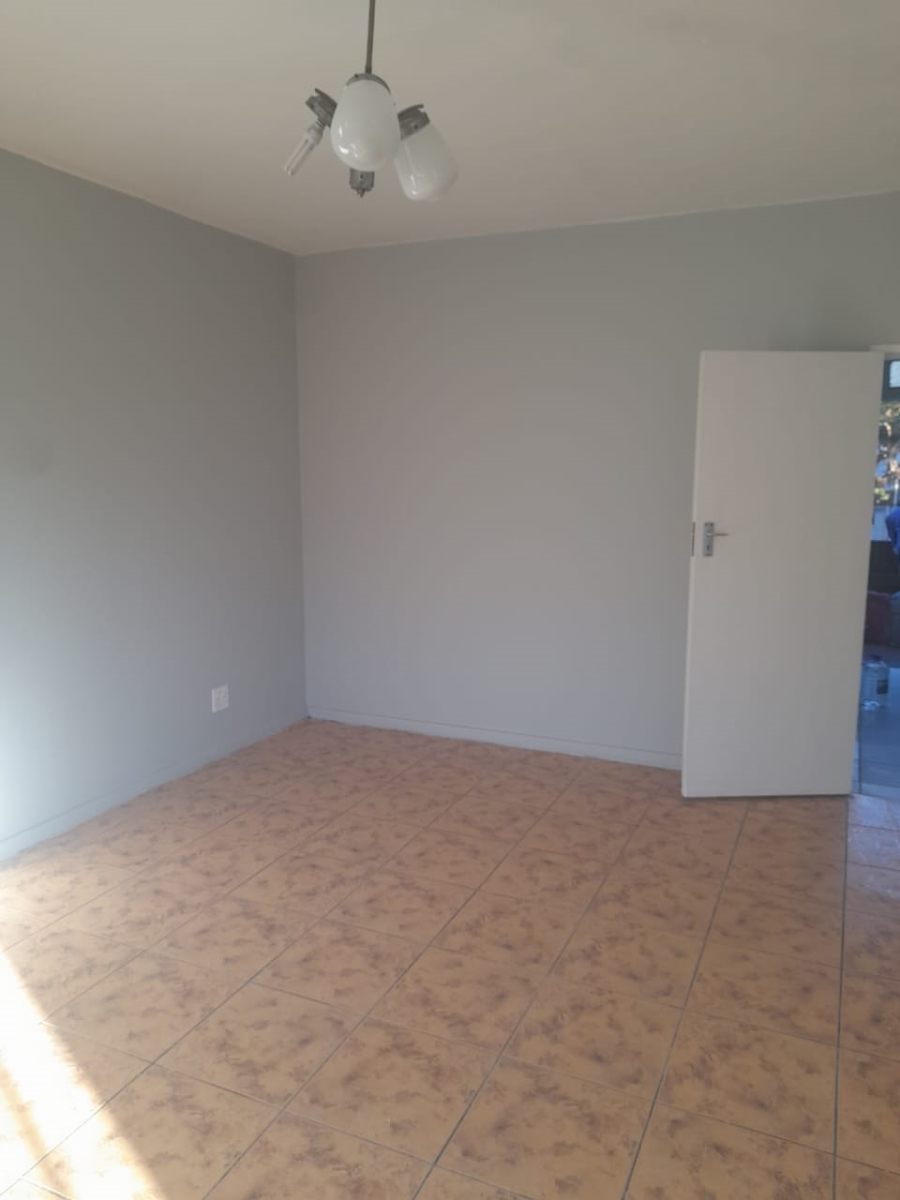 2 Bedroom Property for Sale in Muckleneuk Gauteng