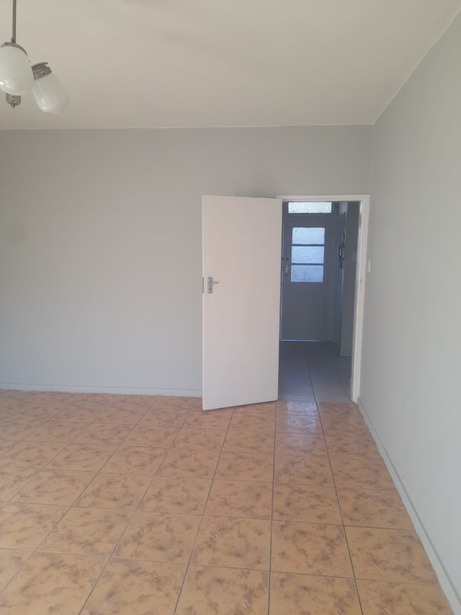 2 Bedroom Property for Sale in Muckleneuk Gauteng