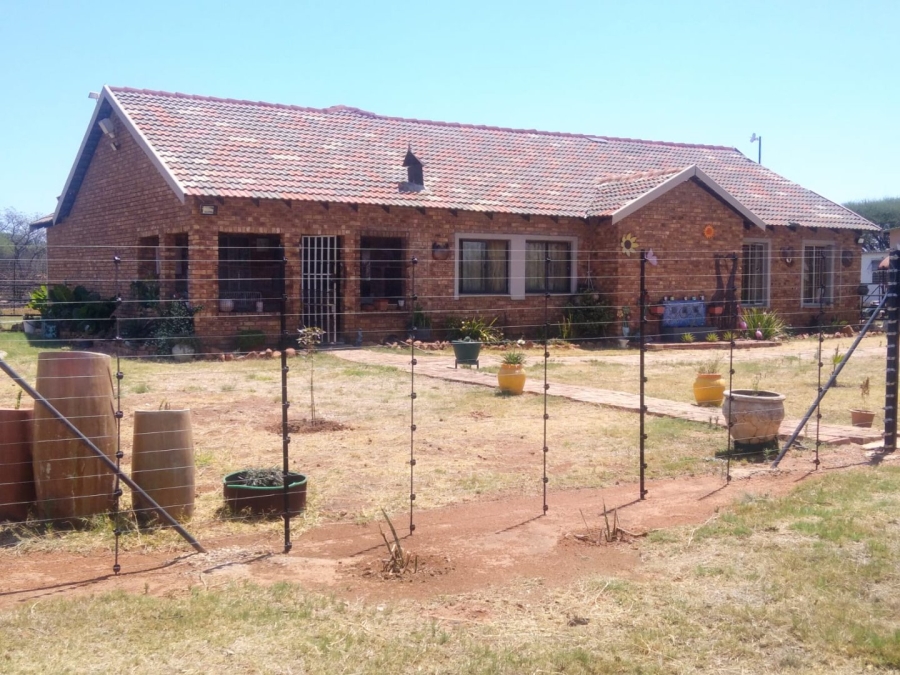  Bedroom Property for Sale in Honingneskrans Ah Gauteng