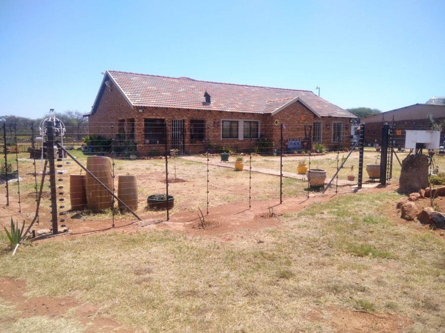  Bedroom Property for Sale in Honingneskrans Ah Gauteng