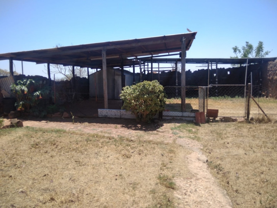  Bedroom Property for Sale in Honingneskrans Ah Gauteng