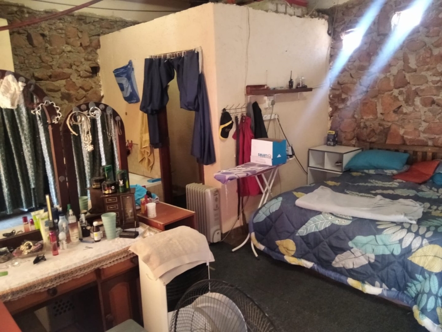  Bedroom Property for Sale in Honingneskrans Ah Gauteng