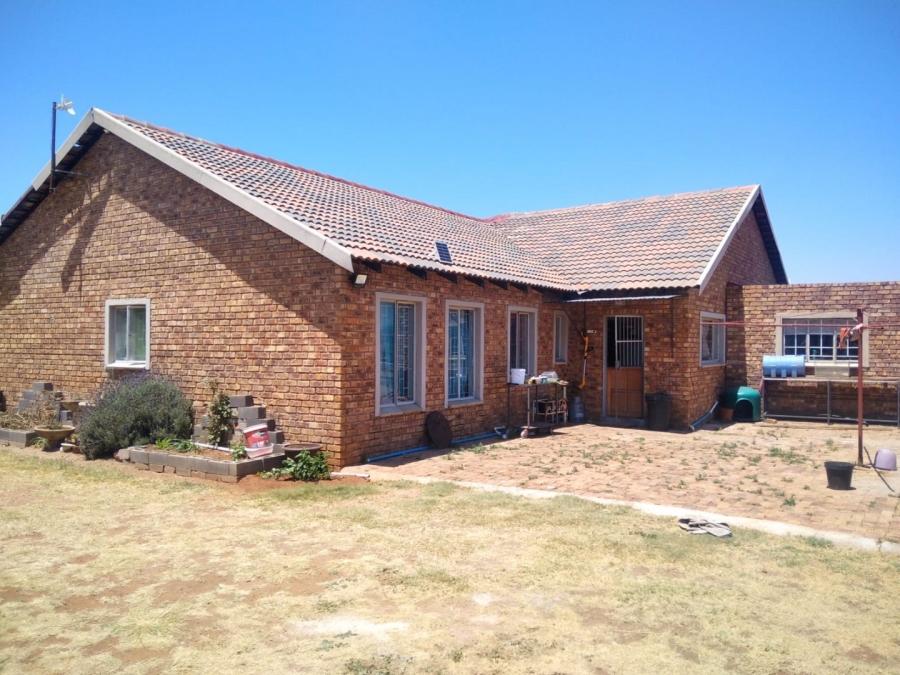  Bedroom Property for Sale in Honingneskrans Ah Gauteng