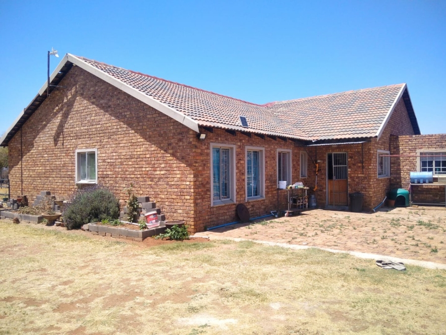  Bedroom Property for Sale in Honingneskrans Ah Gauteng