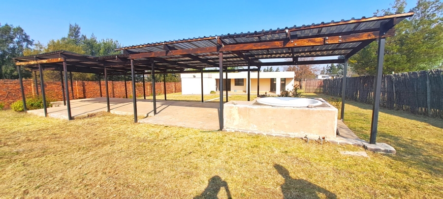 To Let 3 Bedroom Property for Rent in Randjesfontein A H Gauteng