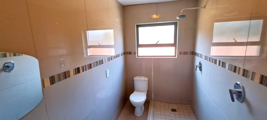 To Let 3 Bedroom Property for Rent in Randjesfontein A H Gauteng