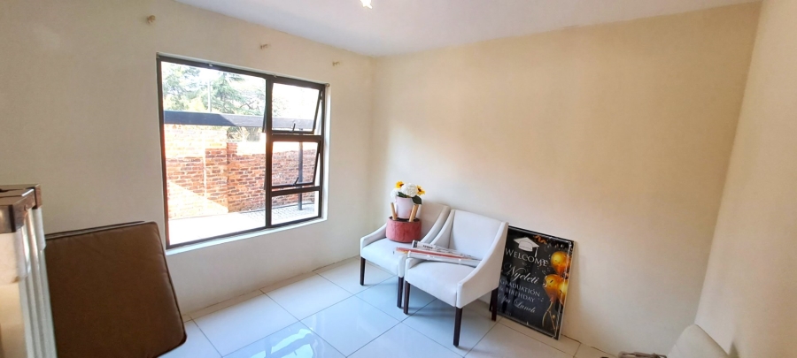 To Let 3 Bedroom Property for Rent in Randjesfontein A H Gauteng