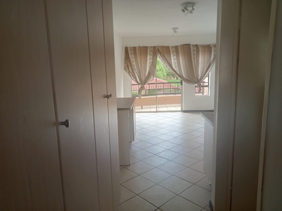 To Let 1 Bedroom Property for Rent in Noordwyk Gauteng