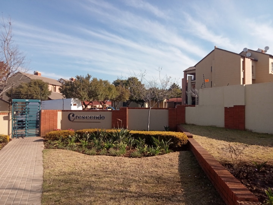 To Let 1 Bedroom Property for Rent in Noordwyk Gauteng