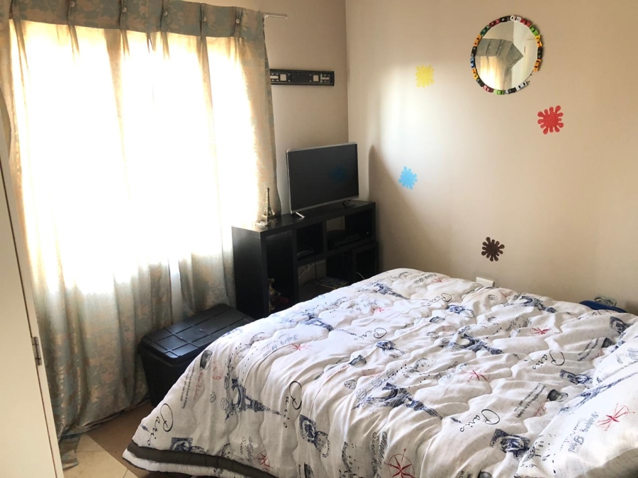 To Let 3 Bedroom Property for Rent in Vorna Valley Gauteng