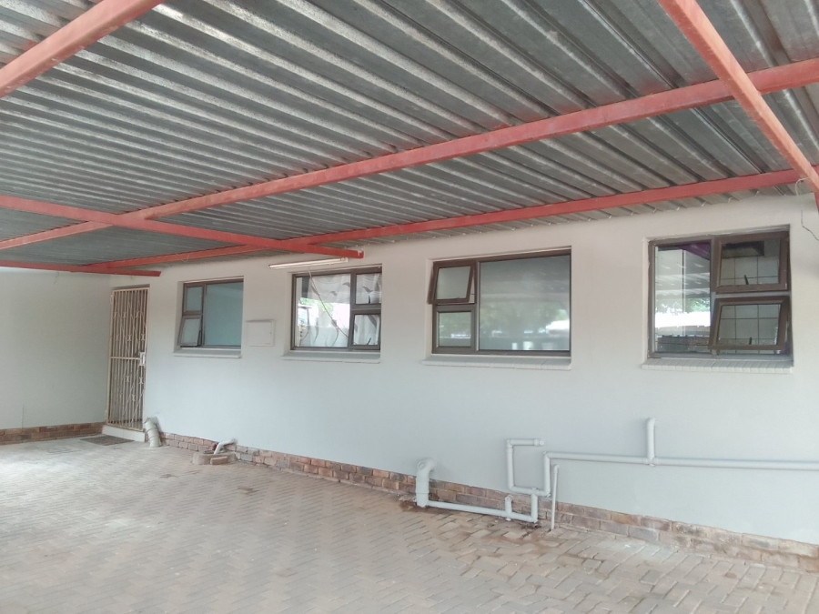 3 Bedroom Property for Sale in Jan Niemand Park Gauteng