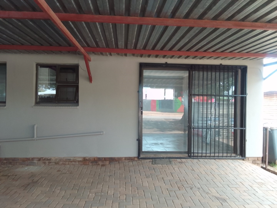 3 Bedroom Property for Sale in Jan Niemand Park Gauteng