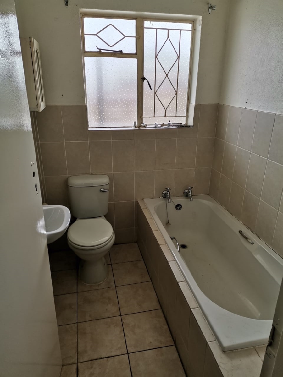 To Let 2 Bedroom Property for Rent in Witfield Gauteng