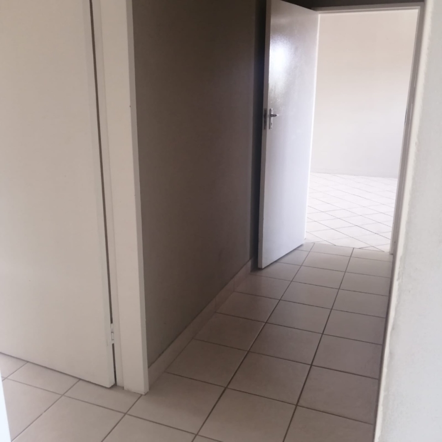 To Let 2 Bedroom Property for Rent in Witfield Gauteng