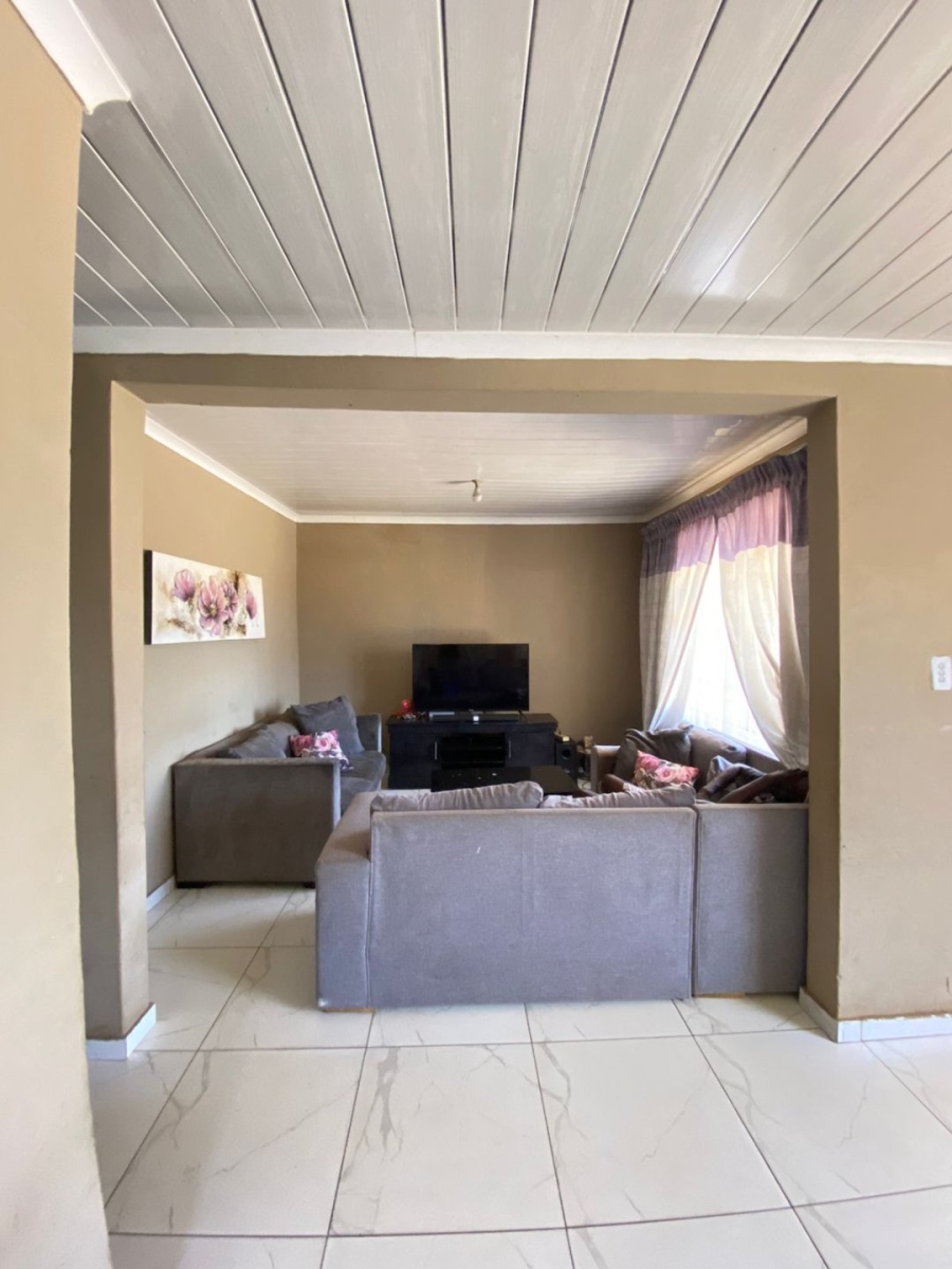  Bedroom Property for Sale in Orange Farm Gauteng