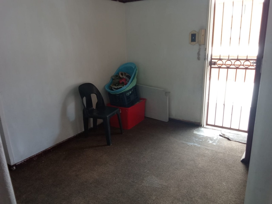 2 Bedroom Property for Sale in Pretoria West Gauteng