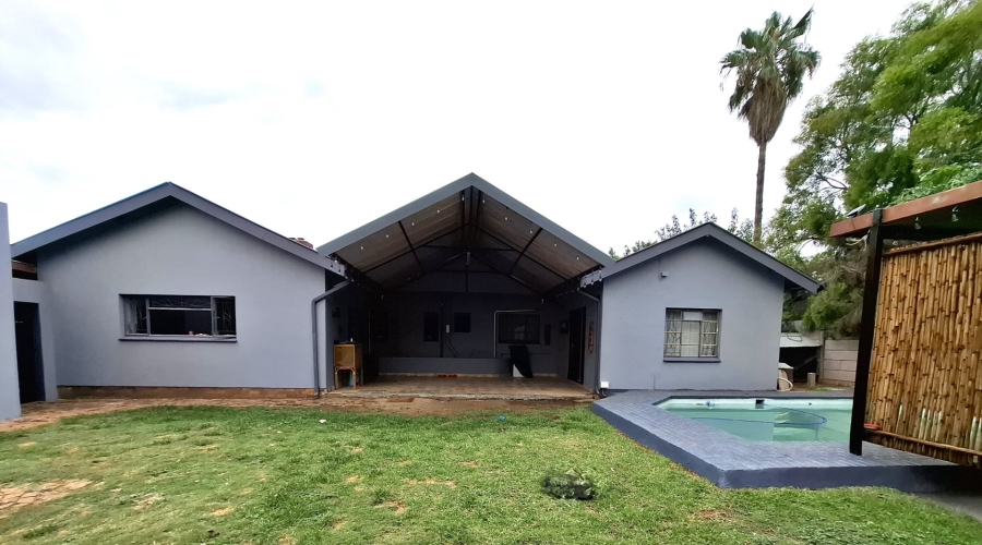 4 Bedroom Property for Sale in Moregloed Gauteng