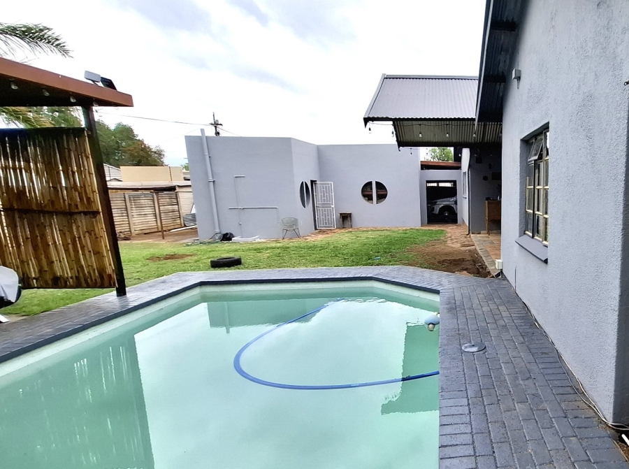 4 Bedroom Property for Sale in Moregloed Gauteng