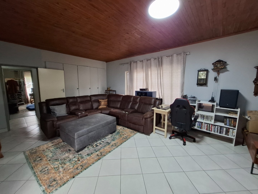 4 Bedroom Property for Sale in Moregloed Gauteng